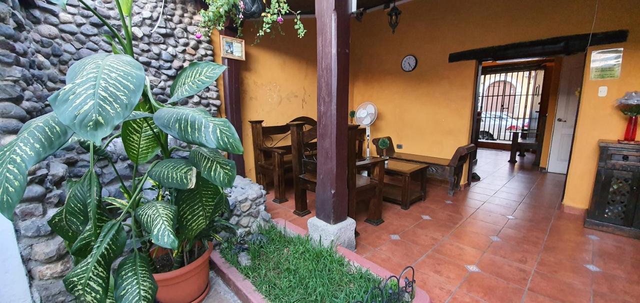 Hotel San Judas Tadeo Garden 안티구아 과테말라 외부 사진